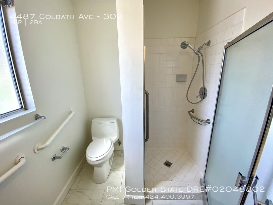 4487 Colbath Ave - Photo 15