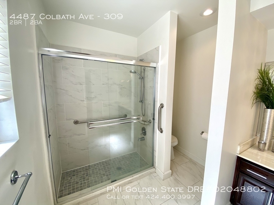 4487 Colbath Ave - Photo 9