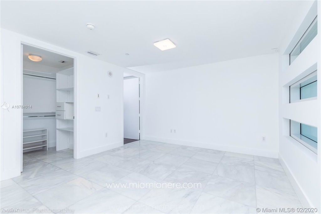 1040 Biscayne Blvd Apt 2104 - Photo 33