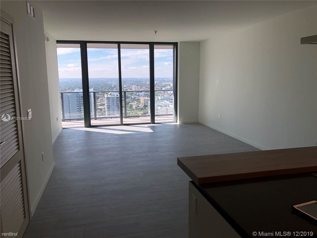 1000 Brickell Plz Unit 3508 - Photo 1