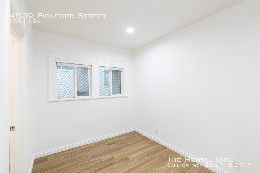 4539 Pickford Street - Photo 7