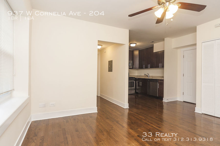 937 W Cornelia Ave - Photo 2