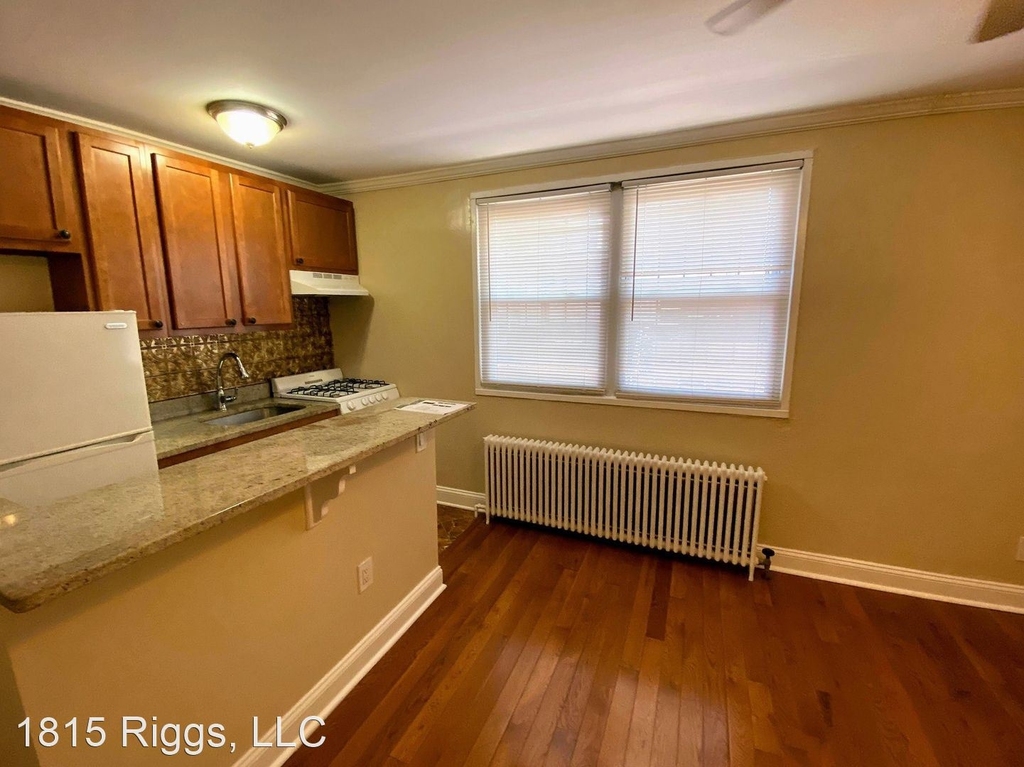 1815 Riggs Place Nw - Photo 14