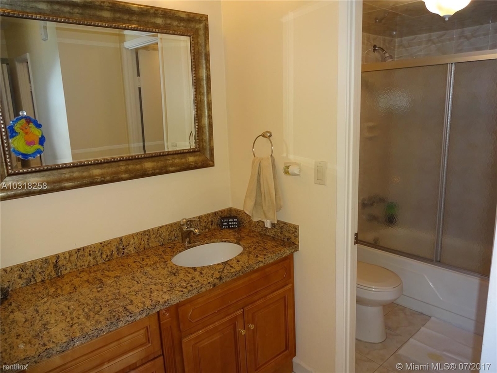 7135 Collins Ave - Photo 3