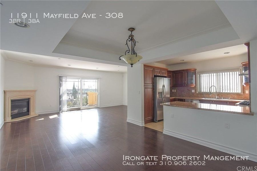 11911 Mayfield Ave - Photo 13