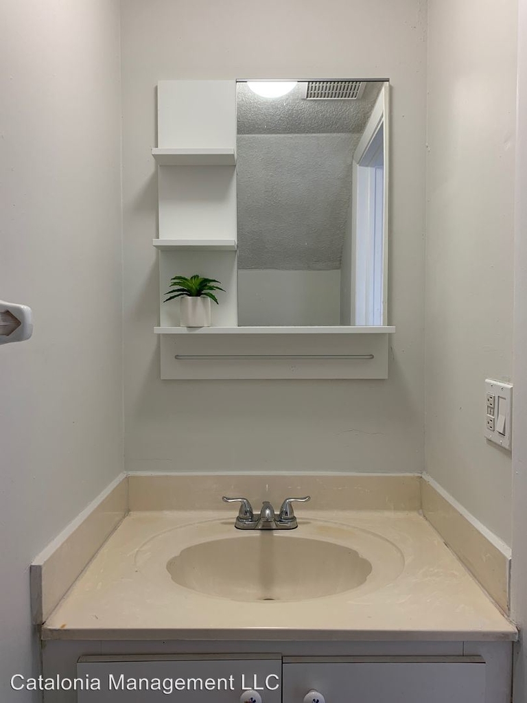 134 East 9th Street - Photo 11