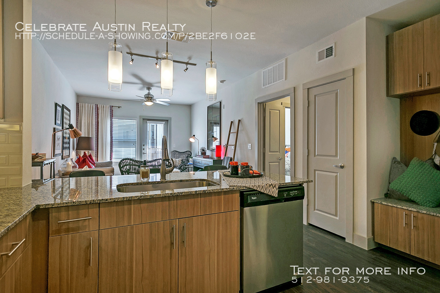 604 Fort Worth Ave - Photo 6