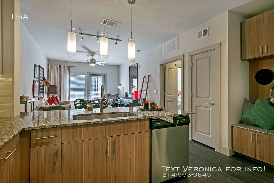 604 Fort Worth Ave - Photo 6