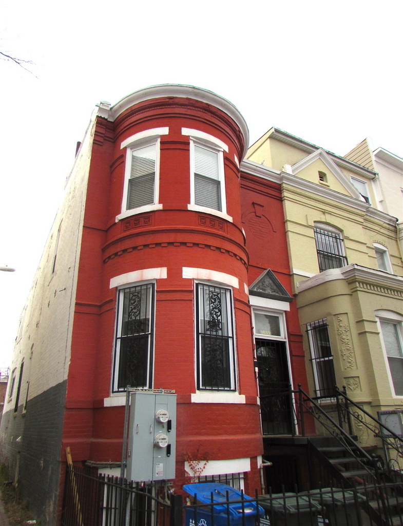 1612 6th Street - Photo 0