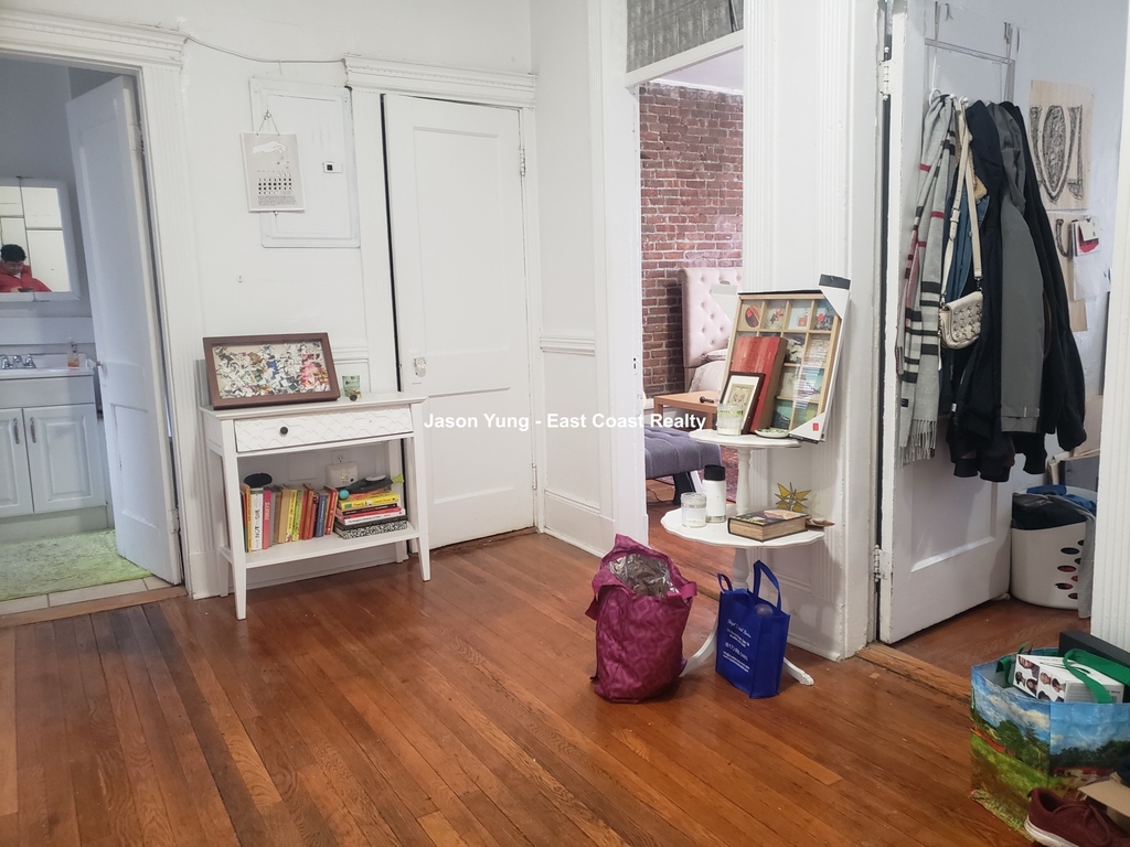 238 Hemenway St. - Photo 14