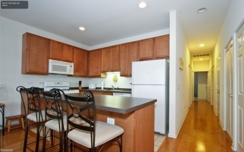 943 West 14th Place - Photo 1