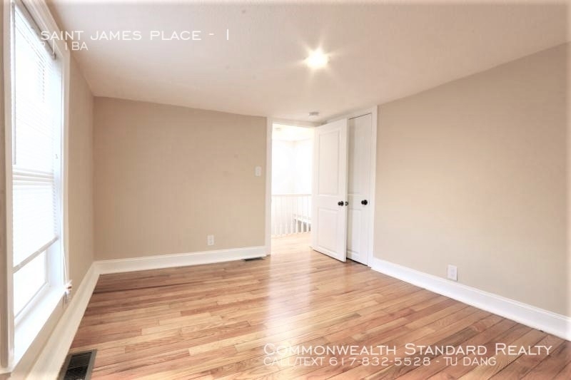 1 Saint James Place - Photo 8