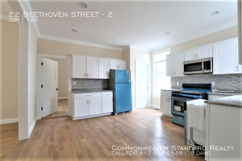 22 Beethoven Street - Photo 0