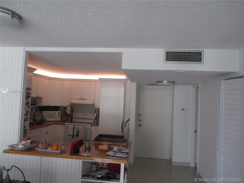 1865 Brickell Ave - Photo 3