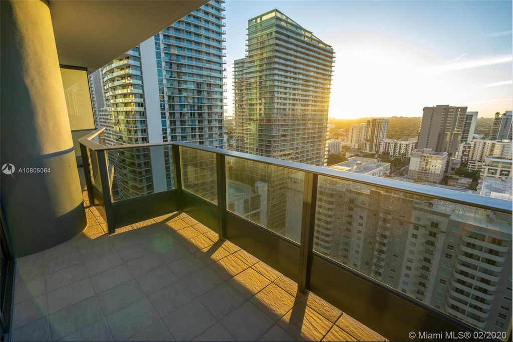 1000 Brickell Plaza - Photo 12