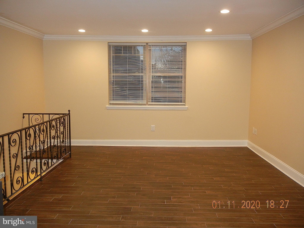 1003 Tasker Street - Photo 5