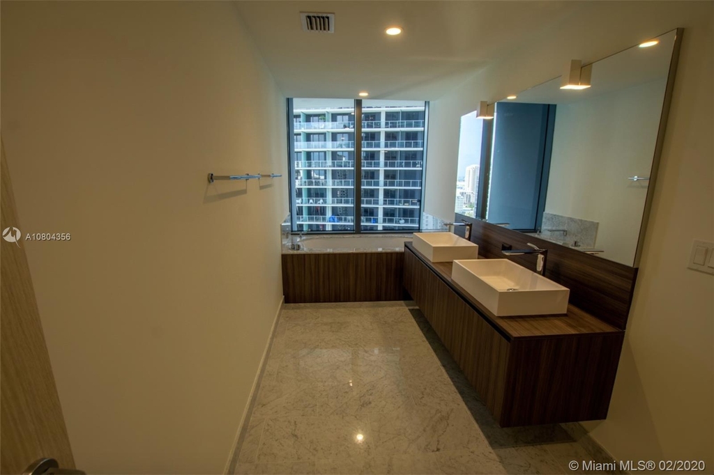 1000 Brickell Plaza - Photo 40