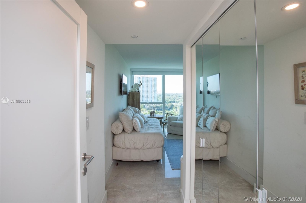 2101 Brickell Ave - Photo 15