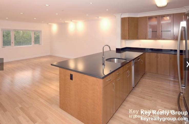 1443 Beacon St. - Photo 10