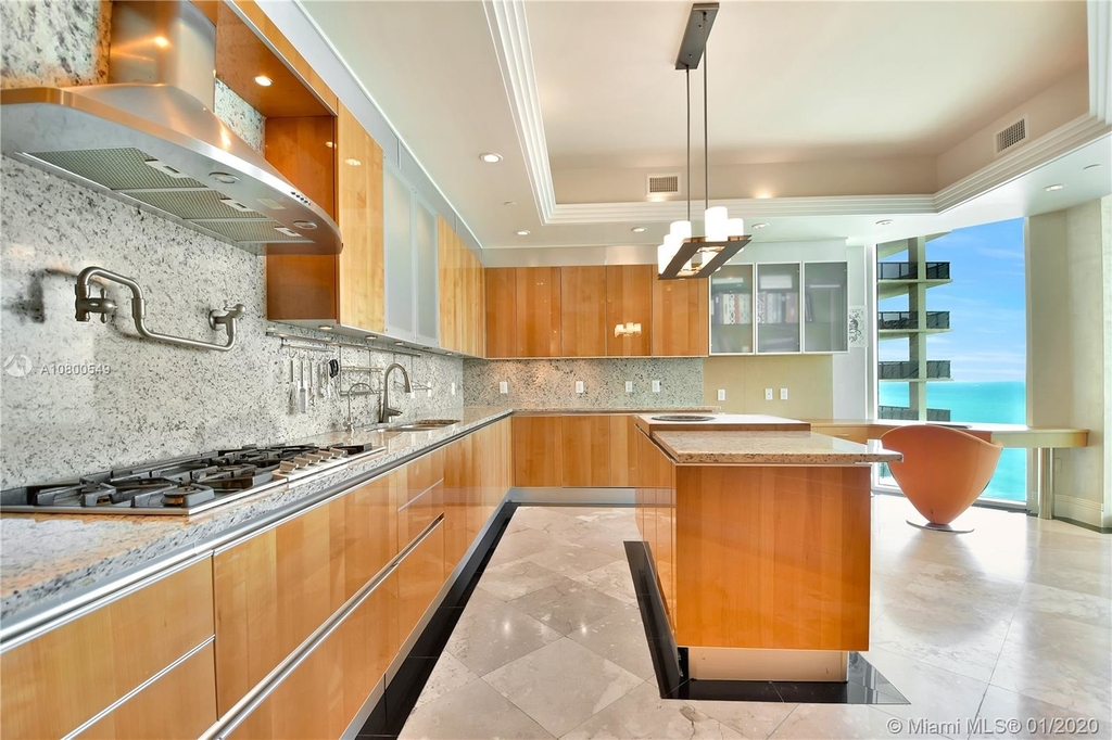 16051 Collins Ave - Photo 62