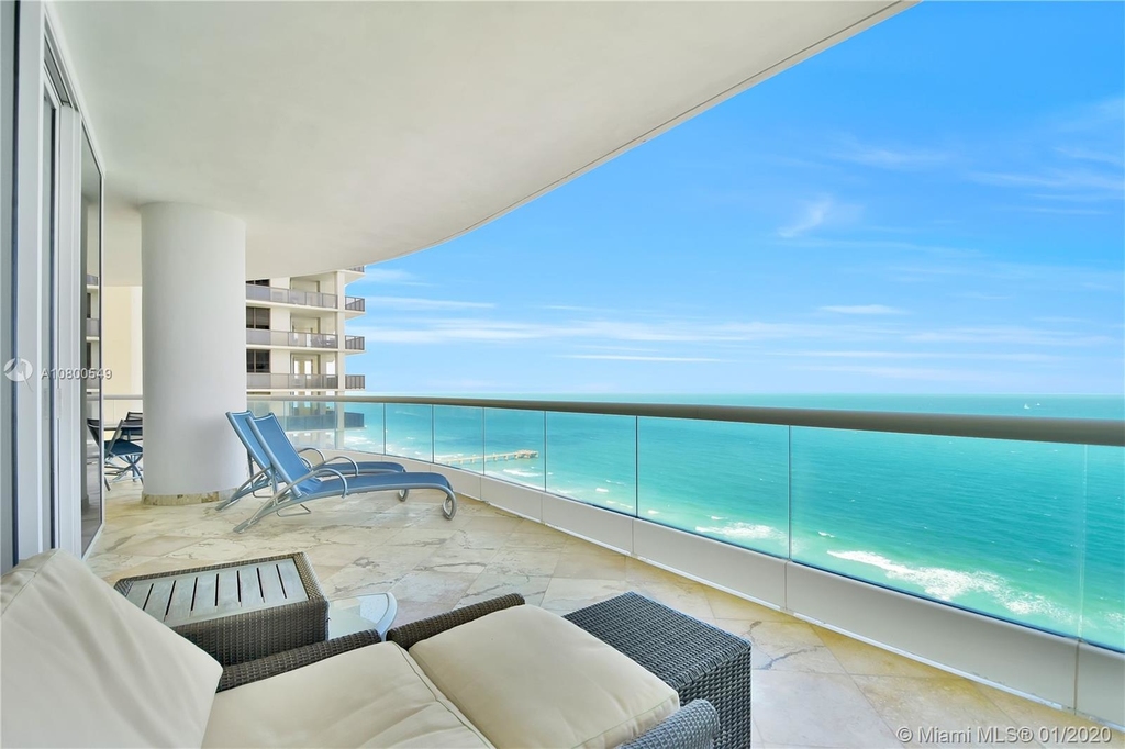 16051 Collins Ave - Photo 79