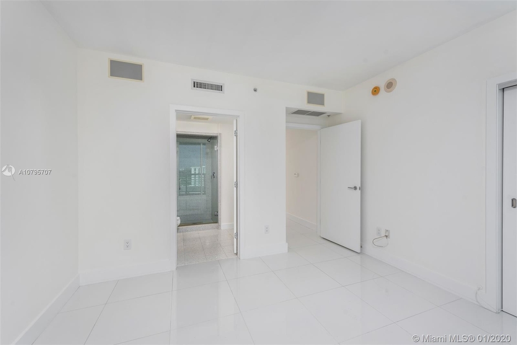 3801 Collins Ave - Photo 83