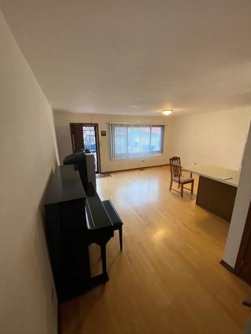 345 West 30th Place - Photo 3