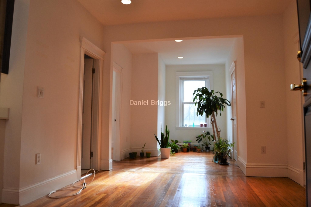 106 Queensberry St. - Photo 5