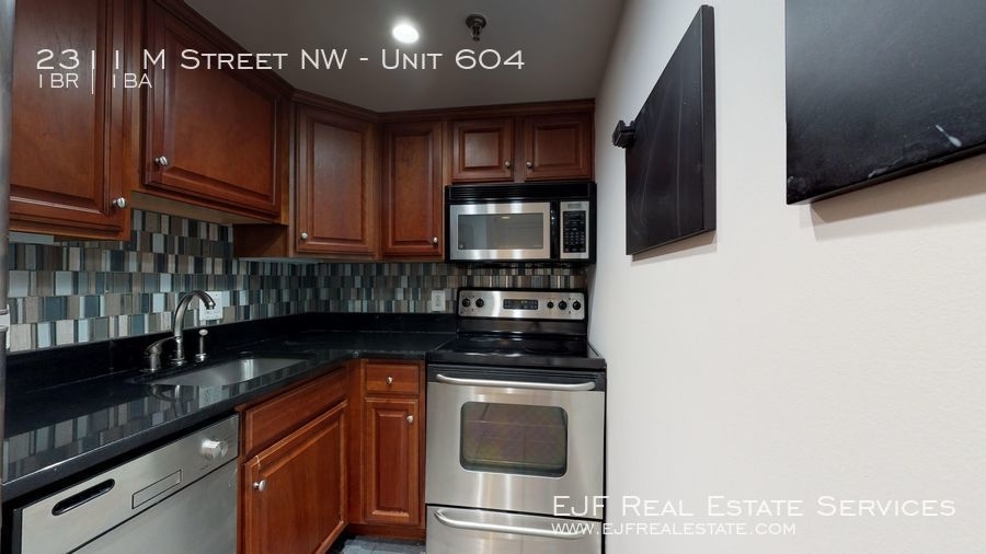 2311 M Street Nw - Photo 2