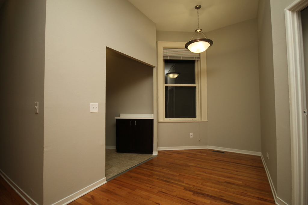 418 W Belden Ave - Photo 3