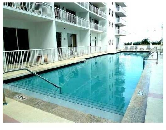 1200 Brickell Bay Dr - Photo 2