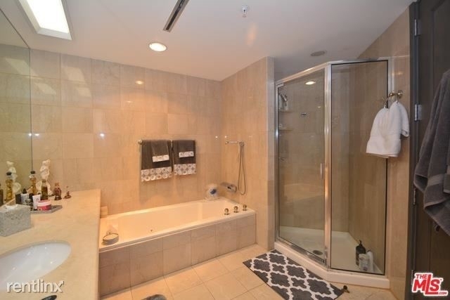 10490 Wilshire Blvd Apt 1705 - Photo 16