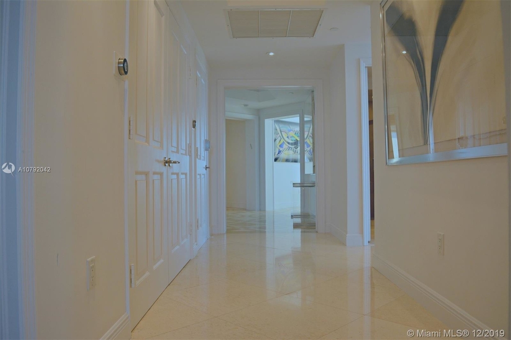 17875 Collins Ave - Photo 63