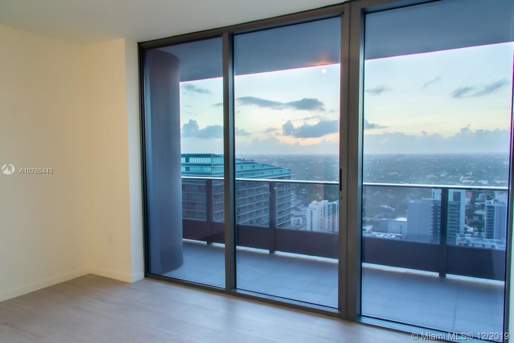 1000 Brickell Plaza - Photo 16