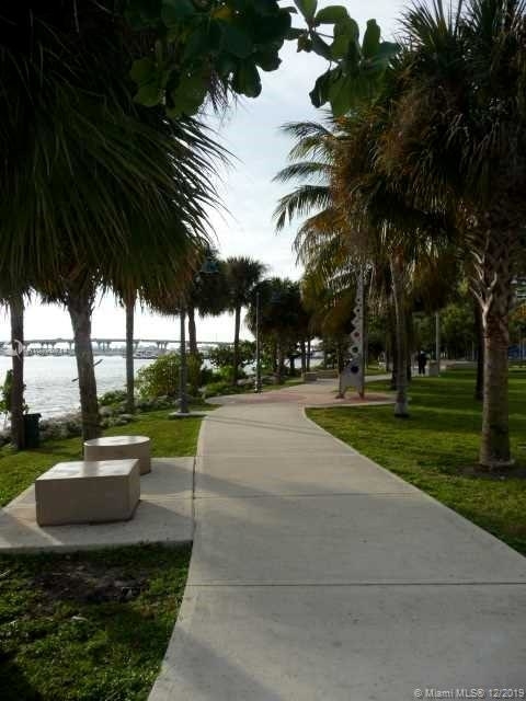 1900 N Bayshore Dr - Photo 31