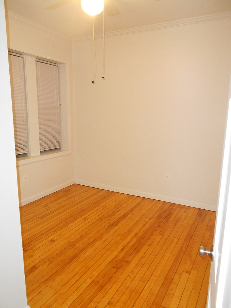 55 Burbank St. - Photo 4