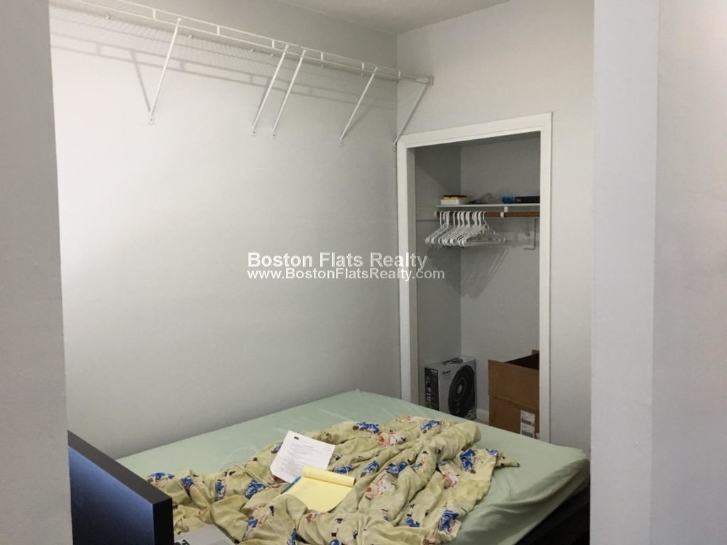 164 Saint Botolph St. - Photo 1