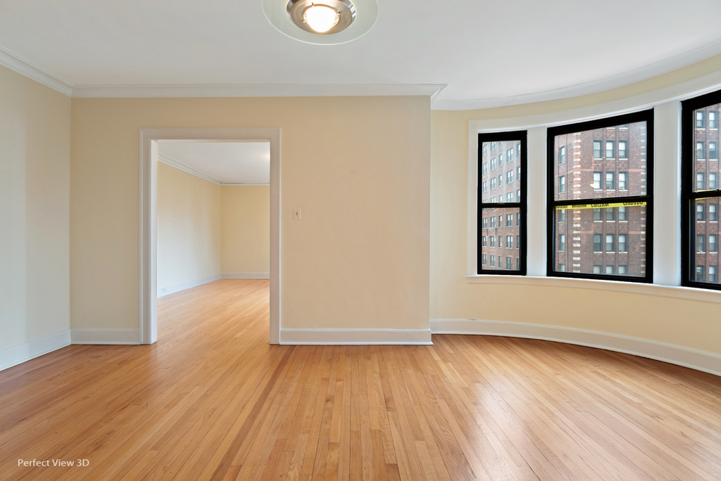 1755 East 55th Street - Photo 5