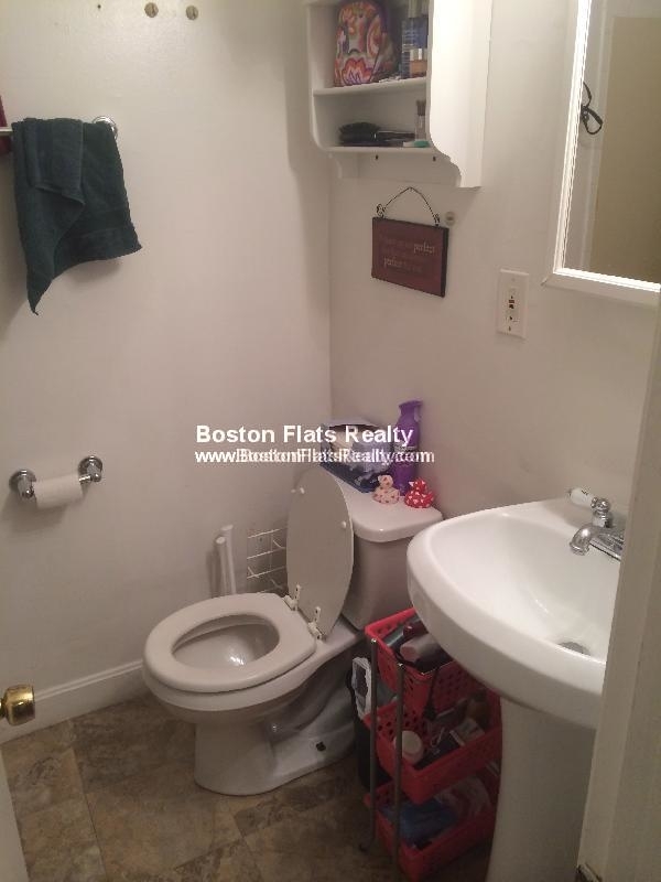 886 Huntington Ave. - Photo 1