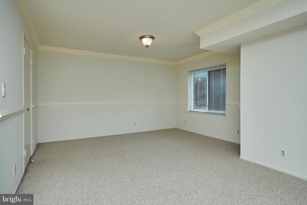 8360 Greensboro Dr #208 - Photo 10