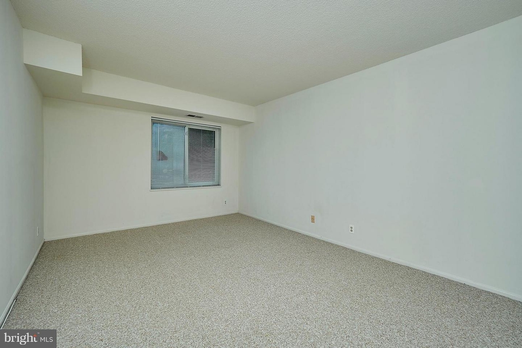 8360 Greensboro Dr #208 - Photo 17