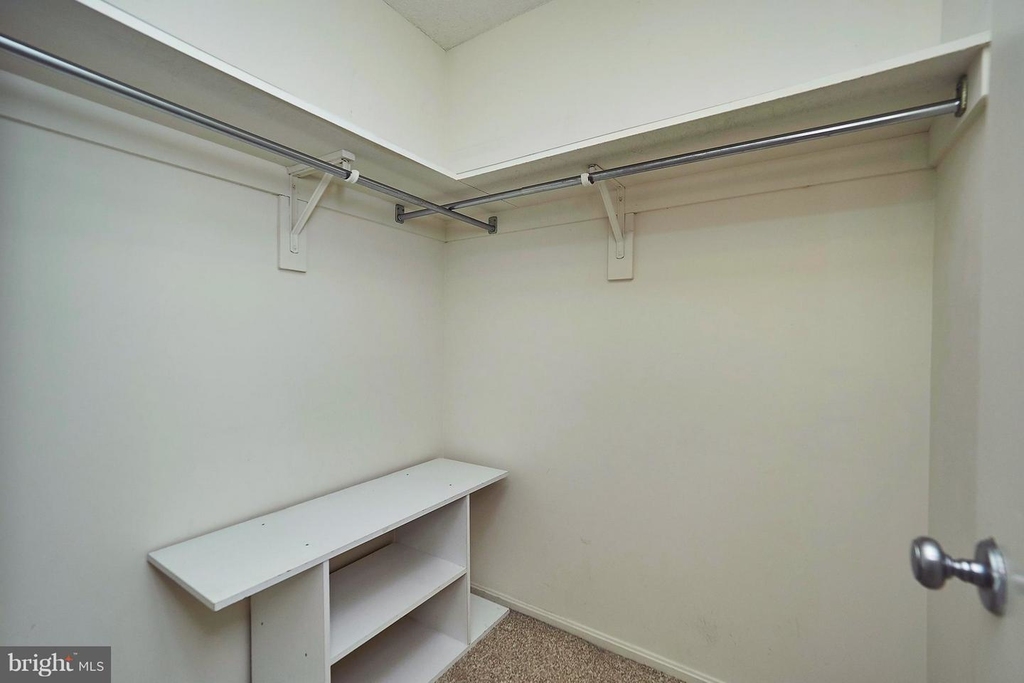 8360 Greensboro Dr #208 - Photo 16