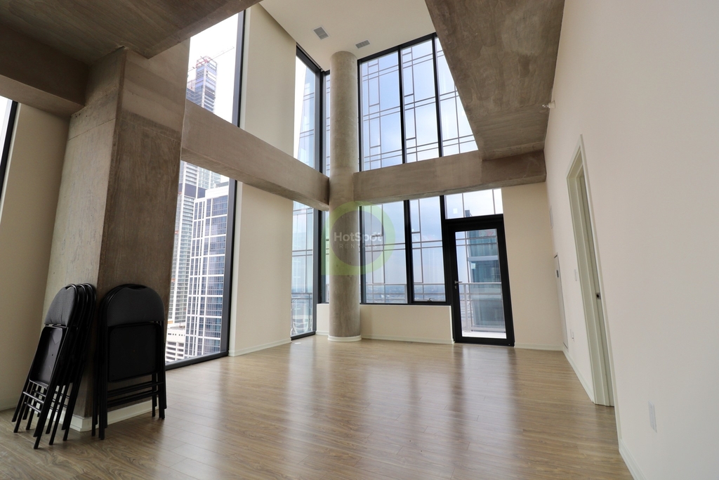 1333 South Wabash - Photo 1