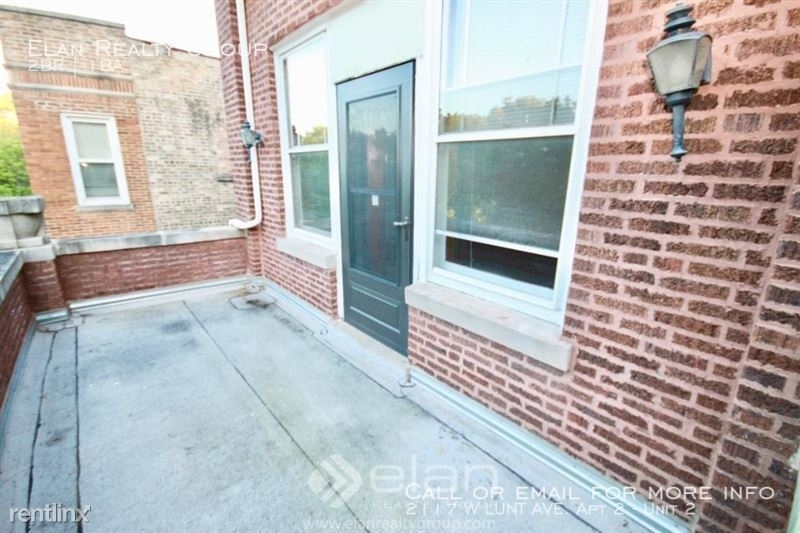 2117 W Lunt Ave. Apt 2 - Photo 3