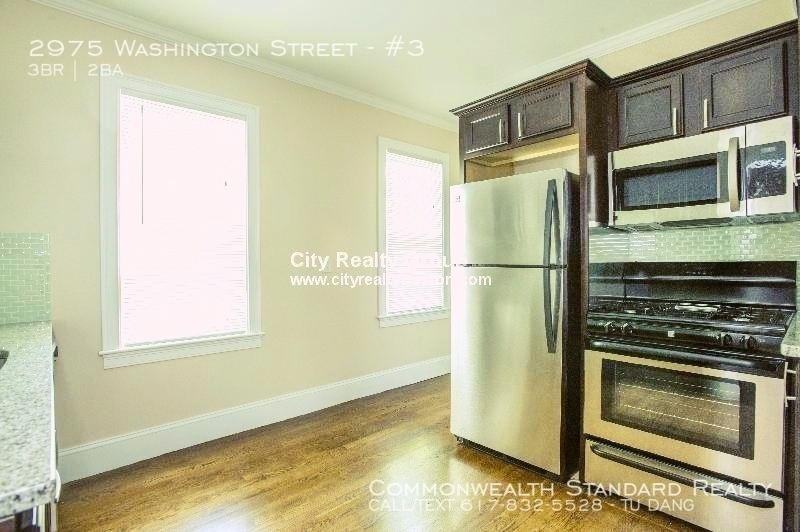 2975 Washington Street - Photo 3