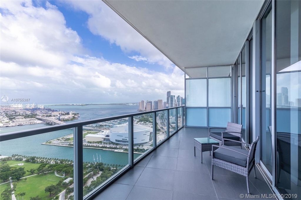 1100 Biscayne Blvd - Photo 0