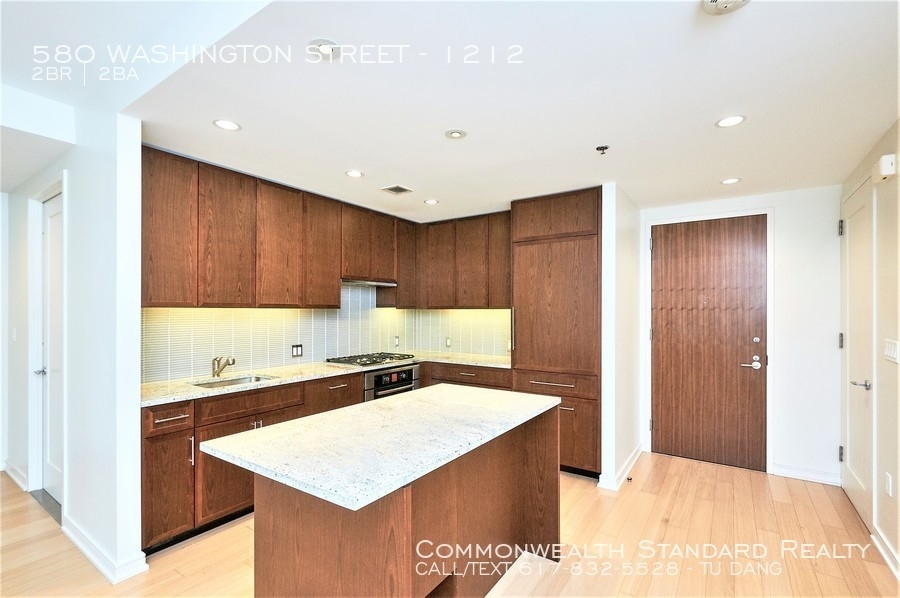 580 Washington Street - Photo 3