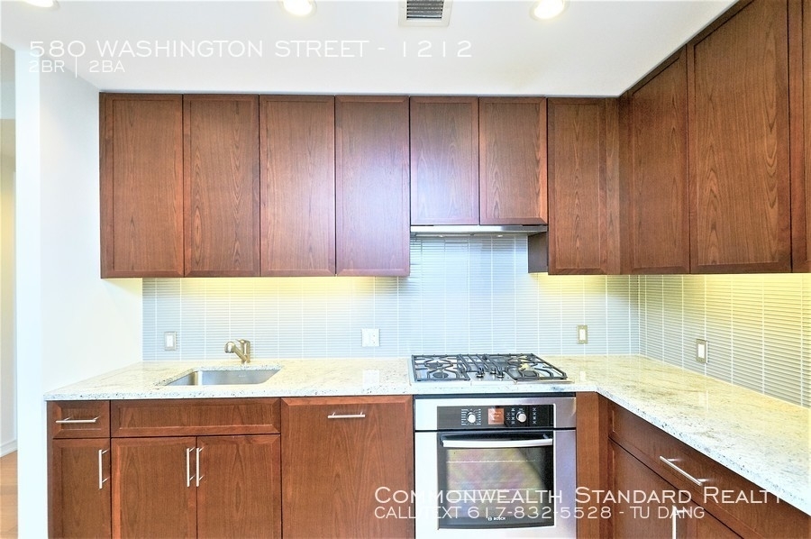 580 Washington Street - Photo 4