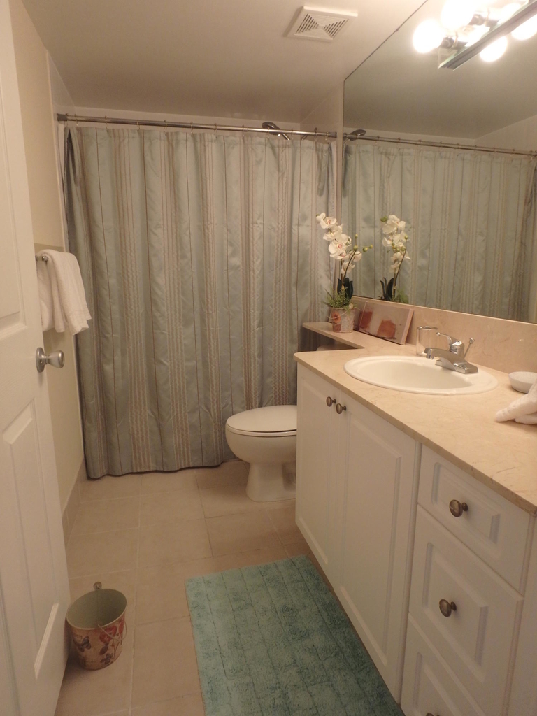 651 Okeechobee Boulevard - Photo 23