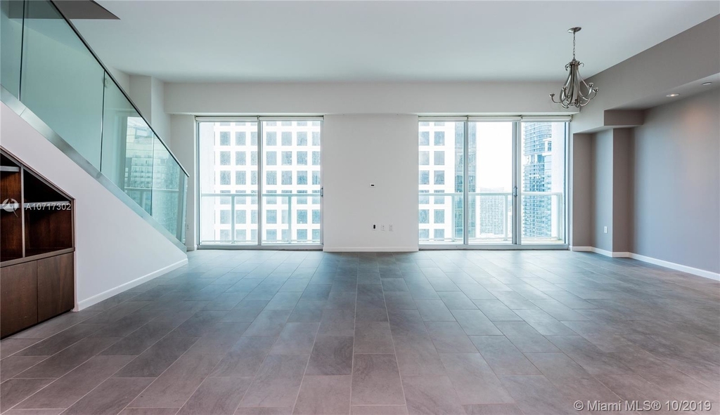 500 Brickell Ave - Photo 24